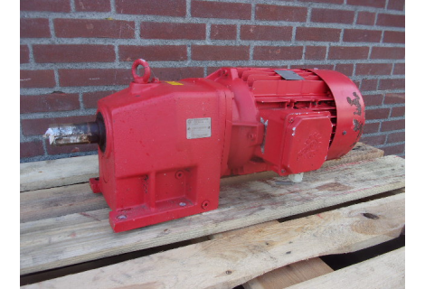 214 RPM 7,5 KW  As 40 mm. Used.